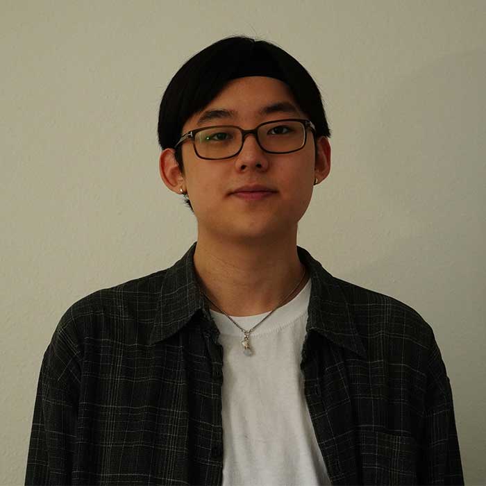 A photograph of Jinwoo Lee.